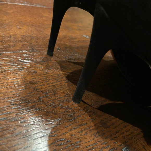 Donald J Pliner mink trimmed booties. - Picture 6 of 10